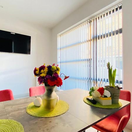 Shadwell - Walking Distance To Tower Bridge, Two Stations In Close Proximity Londra Esterno foto