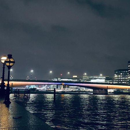 Shadwell - Walking Distance To Tower Bridge, Two Stations In Close Proximity Londra Esterno foto