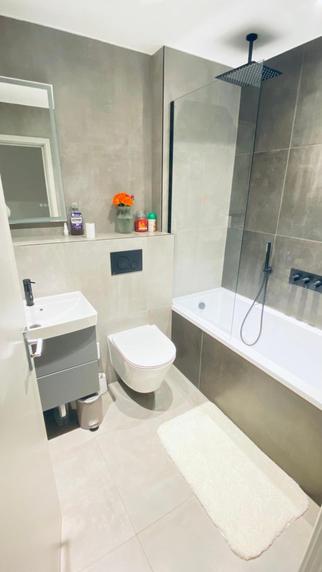 Shadwell - Walking Distance To Tower Bridge, Two Stations In Close Proximity Londra Esterno foto